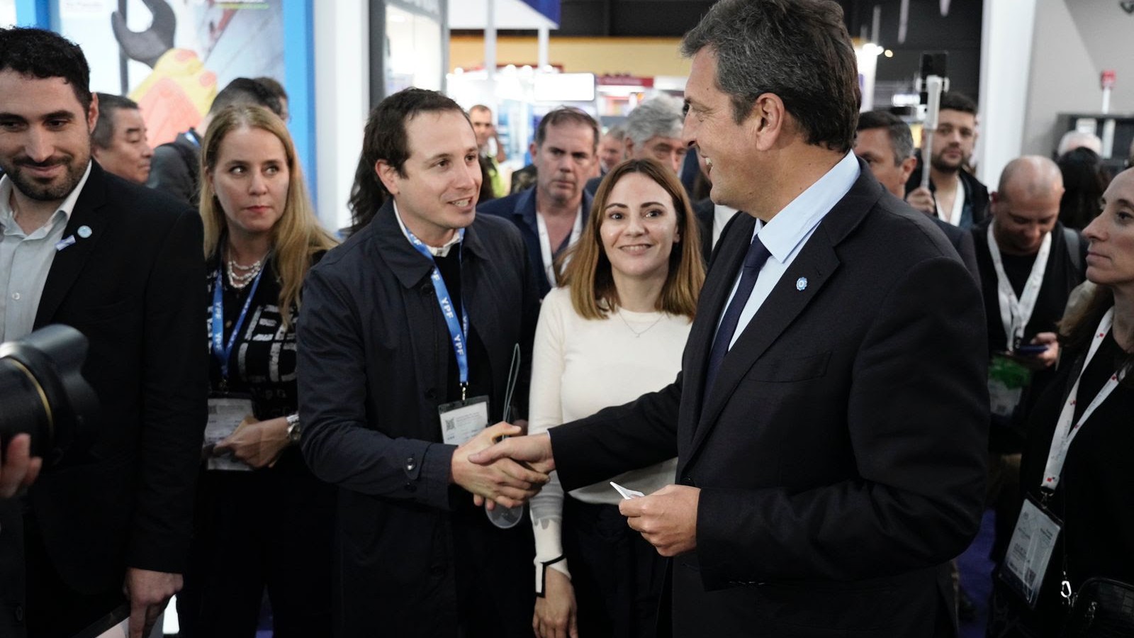 Fuerte apoyo con inversiones del sector minero al programa de desarrollo del gobierno nacional